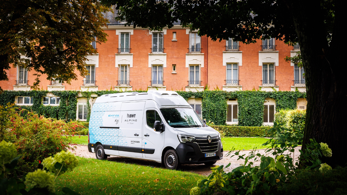 Renault Trafic E-Tech Electric opladen