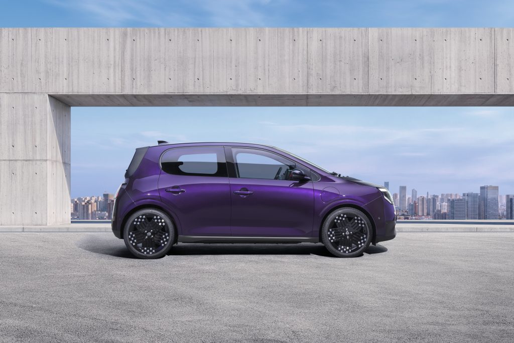 Nissan Pixo zijkant