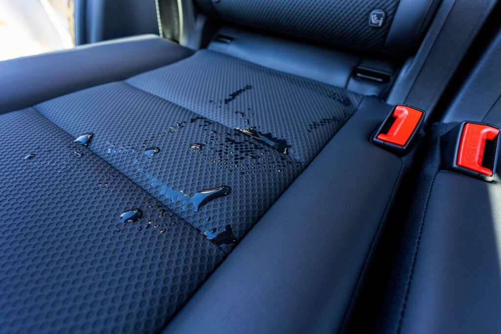 Nissan X-TRAIL N-Trek waterafstotende bekleding