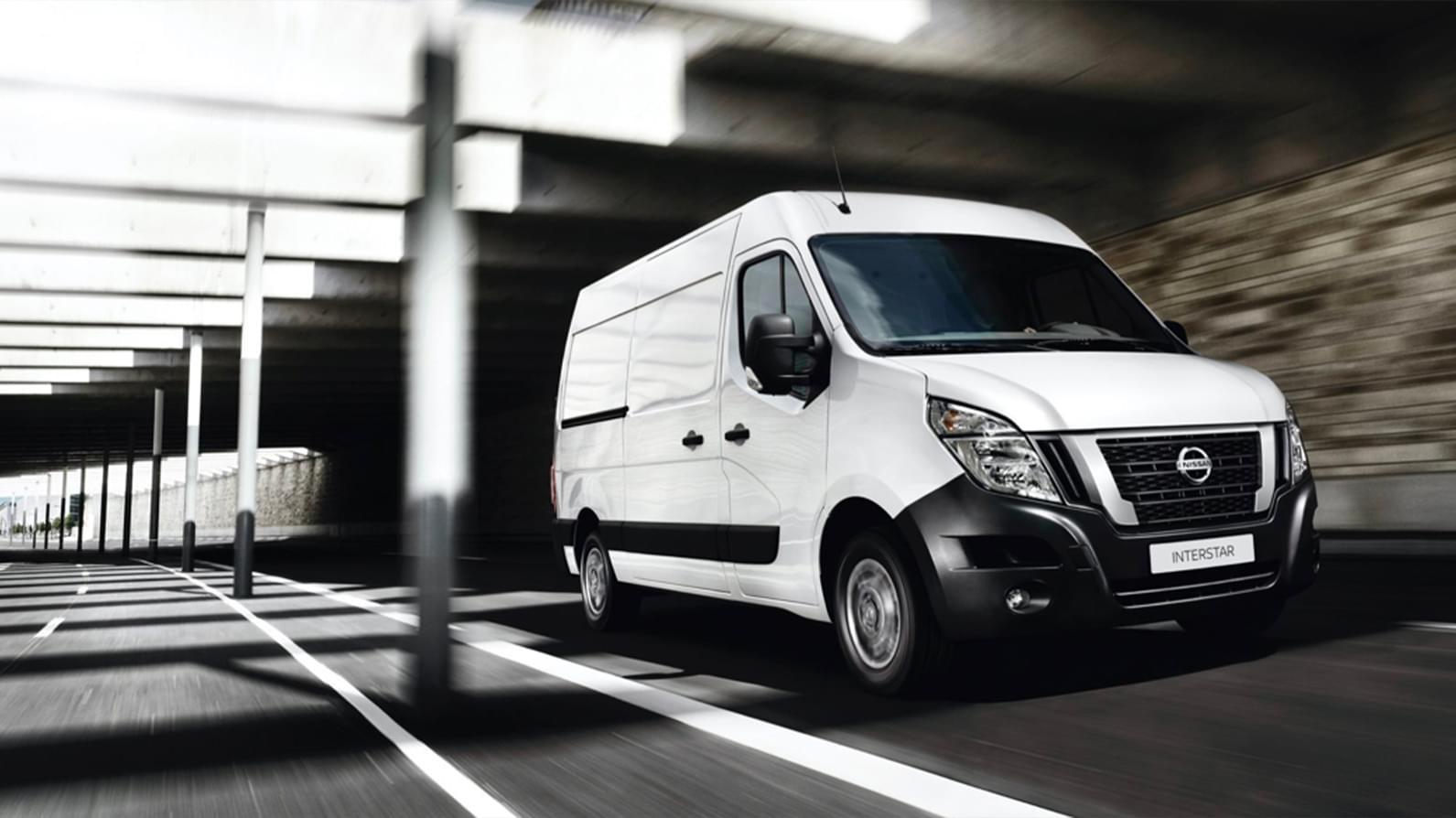 Nissan Interstar VOORAANZICHT