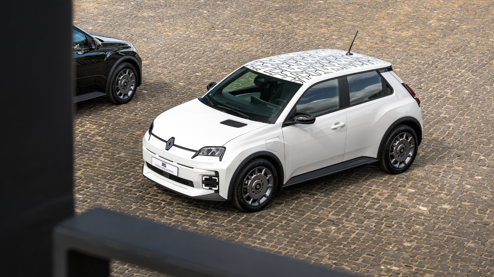 Renault 5 Night & Day Edition in het wit